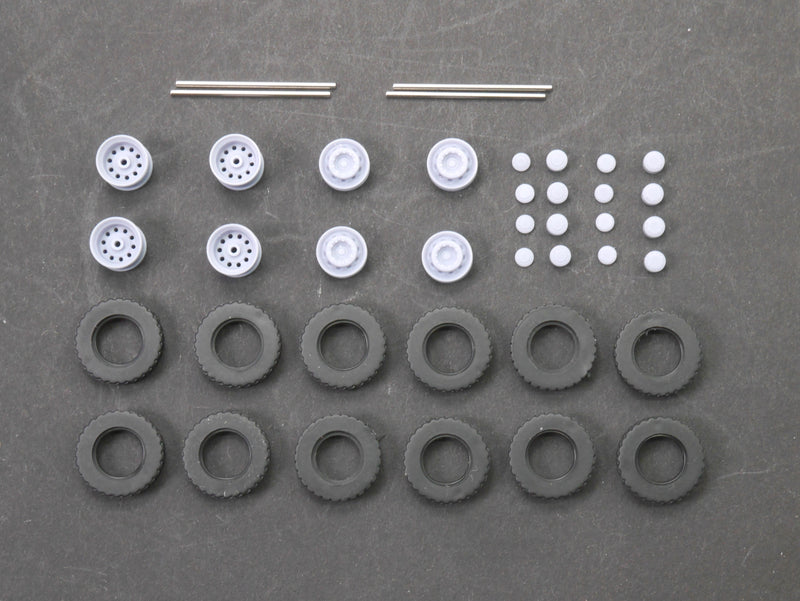 EM661 2x Vorder- und 2x Hinterachse Allrad inkl. Reifen