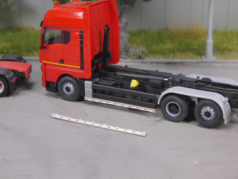 EM643 1:87 Bausatz 12x Lowbar mit Begrenzungsleuchten